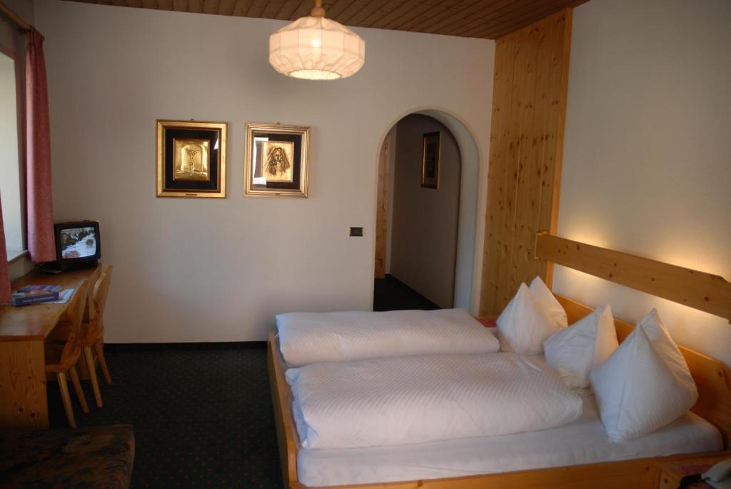 Hotel B&B Gasthof Zur Linde Rio di Pusteria Pokój zdjęcie
